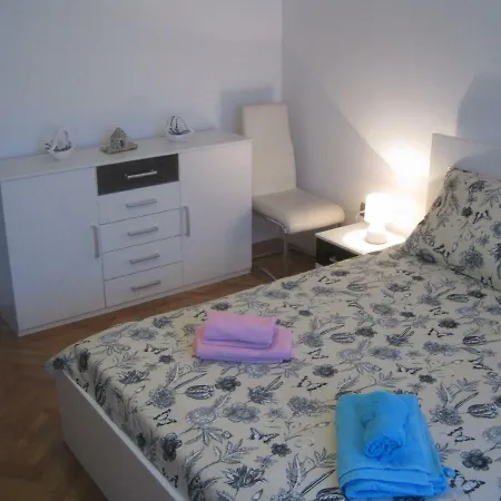 Apartman Gloria * Pula